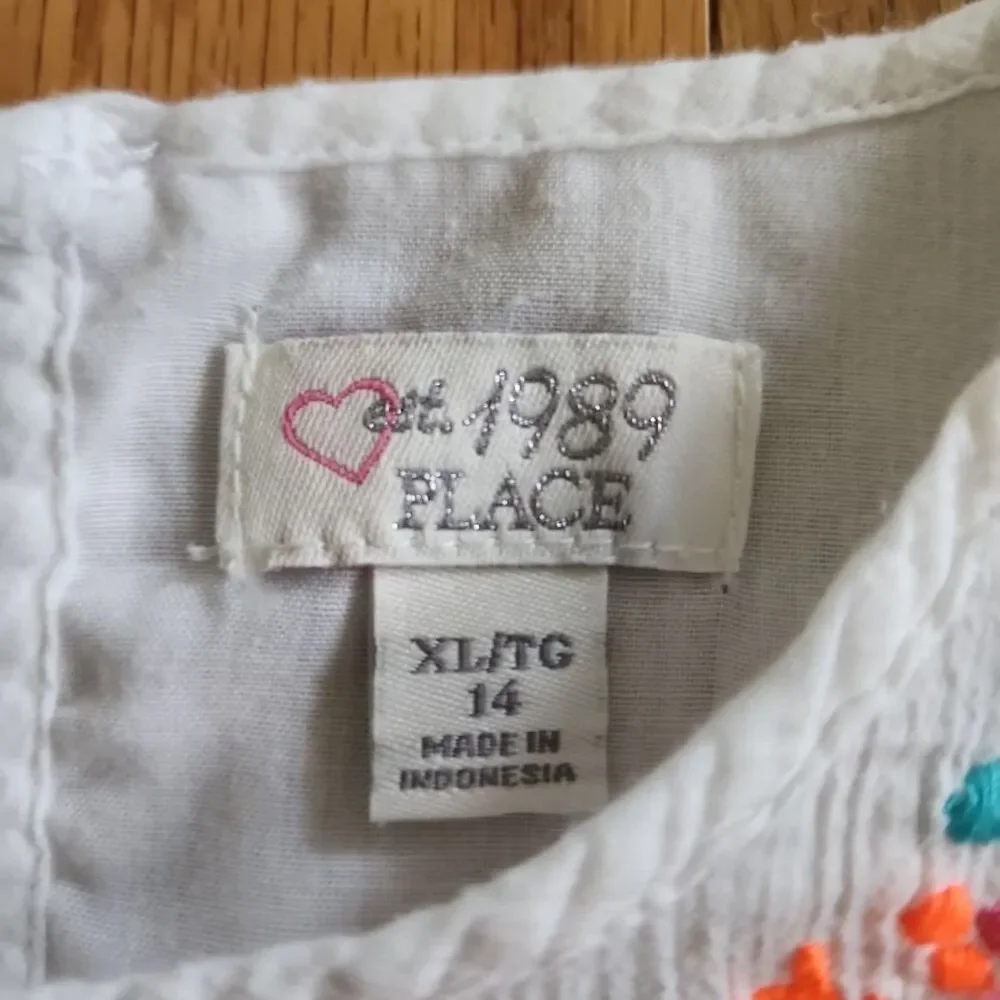 Children's Place Girls‎ Sleeveless Shirt Size XL White Floral Embroidery Boho